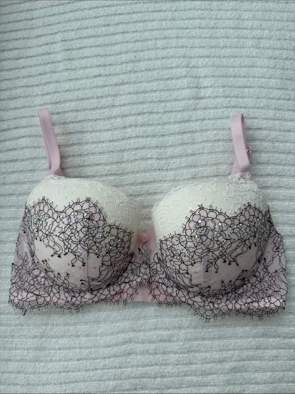 VICTORIA’S SECRET | Dream Angels Demi Bra Pink White Black Lace 34D